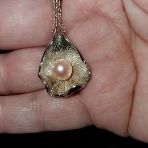 Vantel Pearls pearl petal necklace